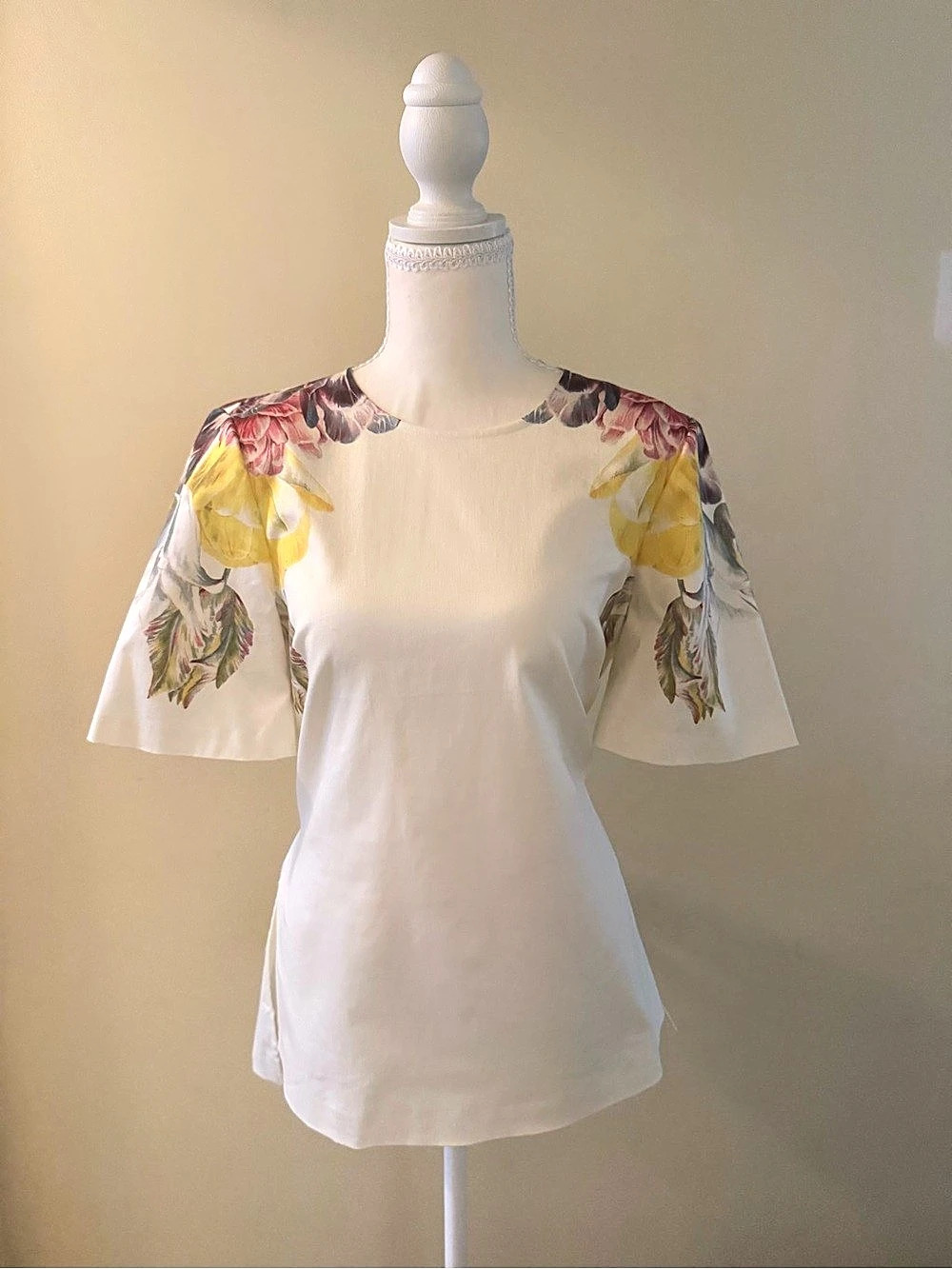 Ted Baker Floral Blouse in White Like New